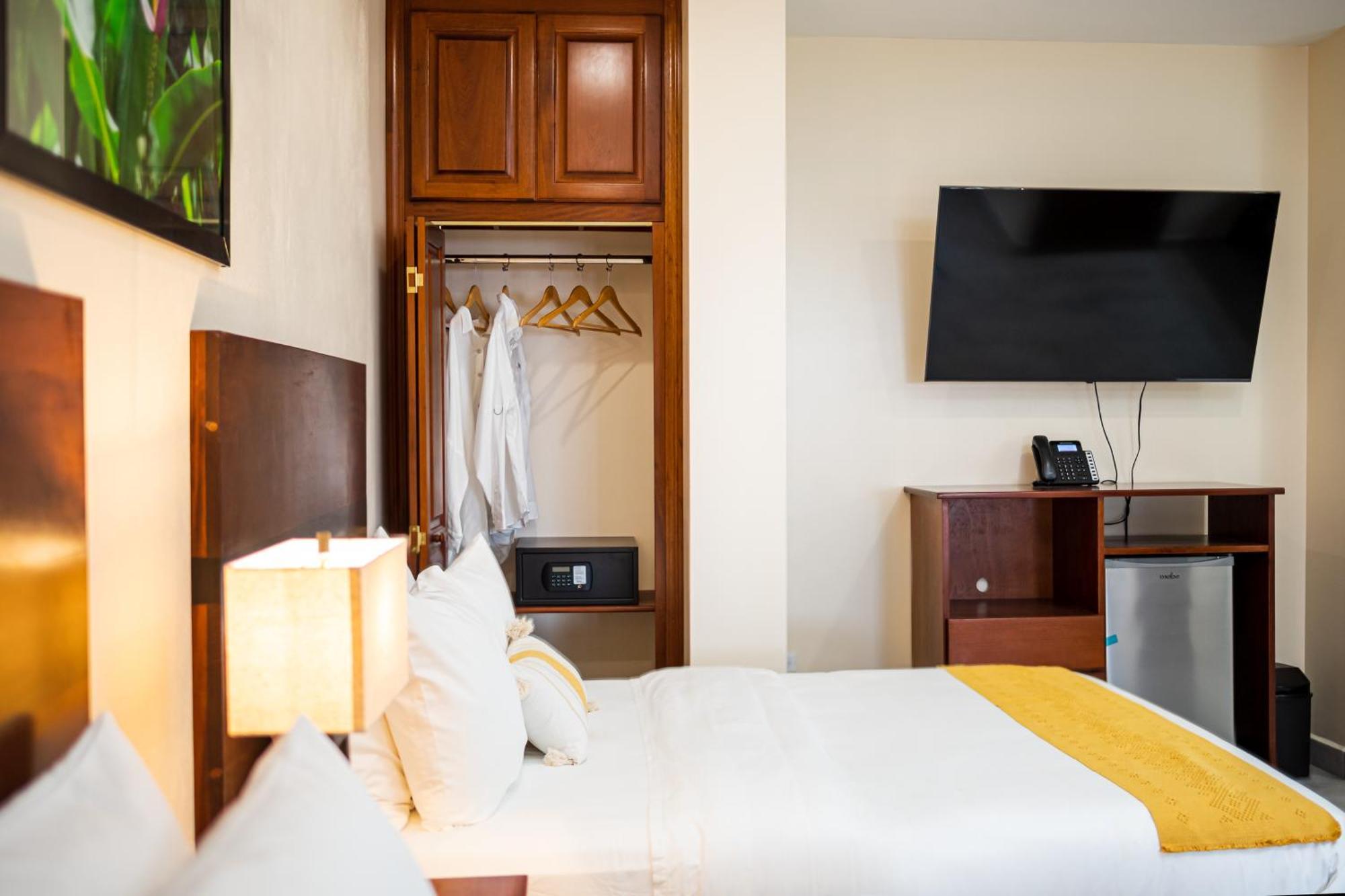 The West House Boutique Hotel San Ignacio Εξωτερικό φωτογραφία